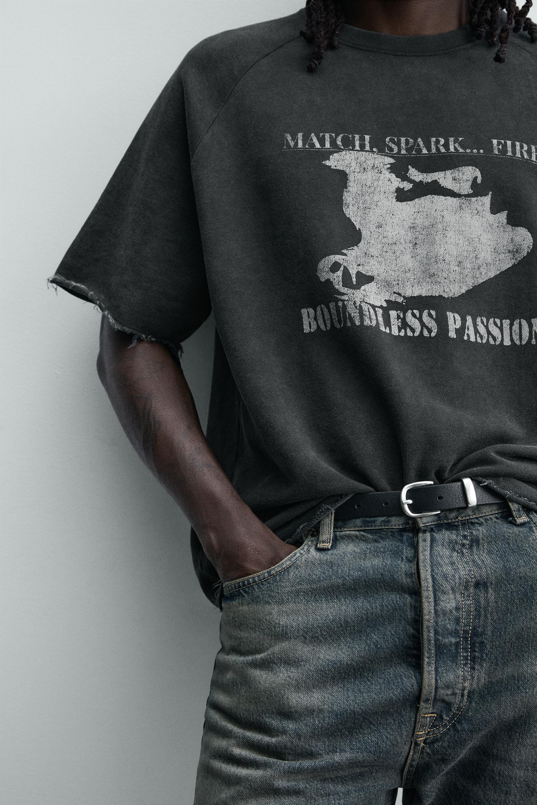 WASHED SWEATSHIRT WITH CONTRAST PRINT